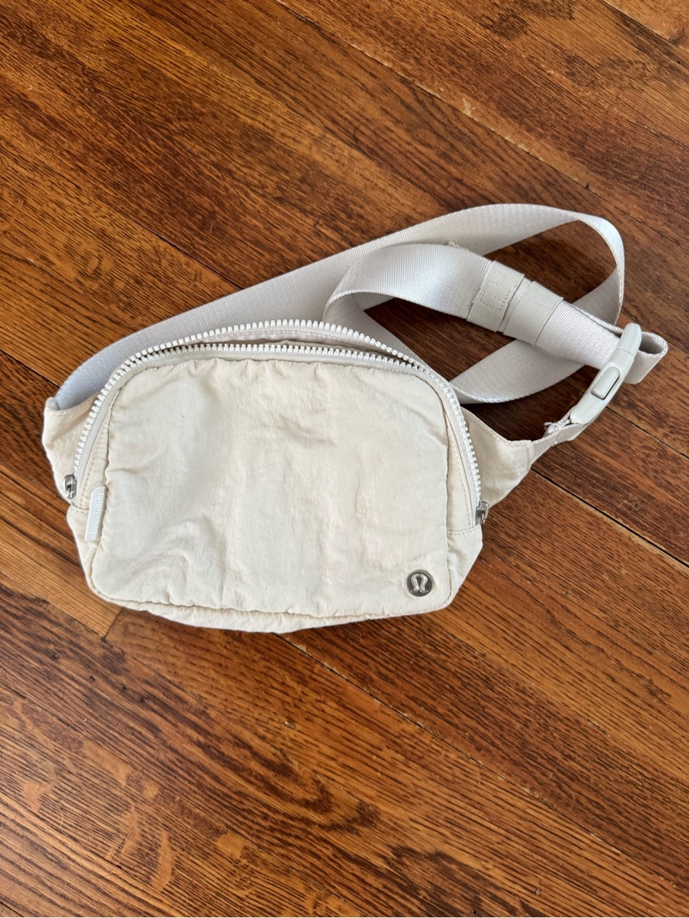lululemon athletica Off-White/Cream 2L belt Bag